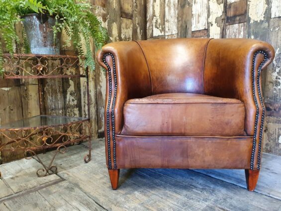 vintage leather club chair seating armchairs