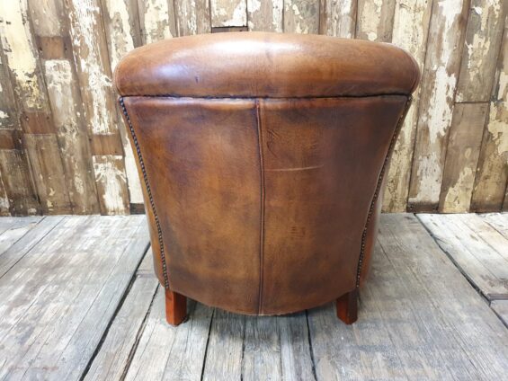 vintage leather club chair seating armchairs