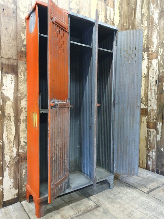 triple metal lockers furniture storage industrial