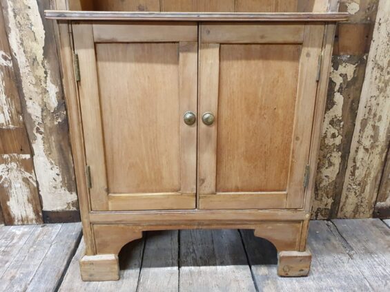 pine dresser furniture cupboards and cabinets