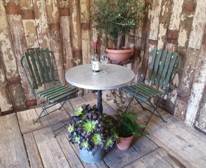round table iron and aluminium garden furniture tables