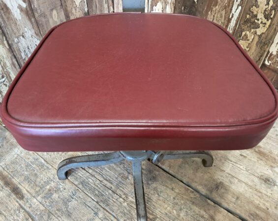 metal vinyl swivel desk chair seating occasional chairs