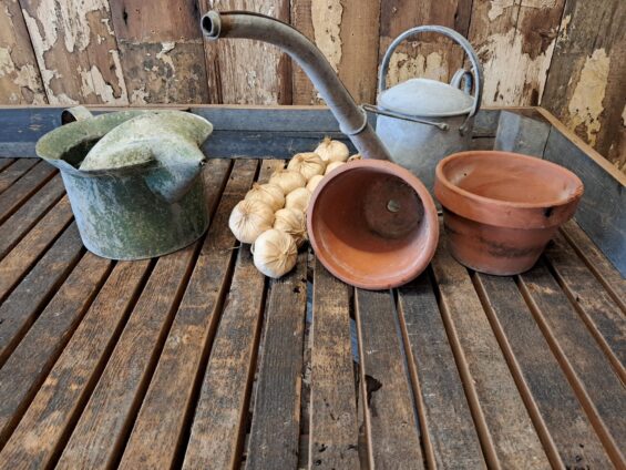 wooden potting table garden furniture