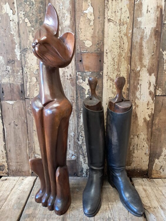 hand carved teak cat statue decorative homewares