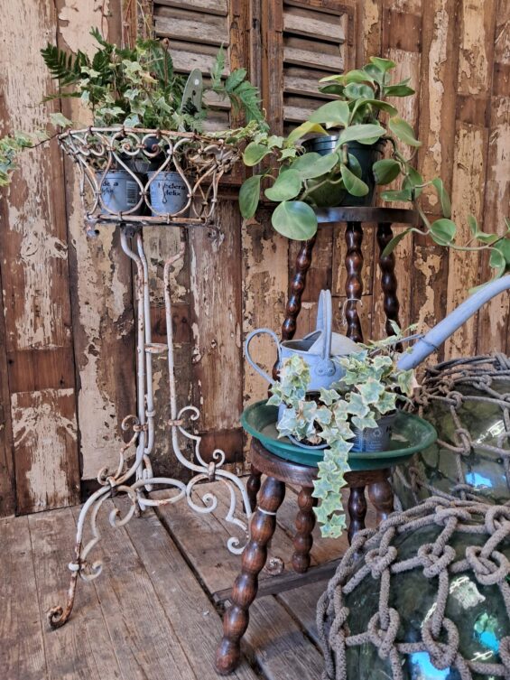 wirework metal plant stand garden decorative