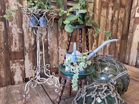 wirework metal plant stand garden decorative
