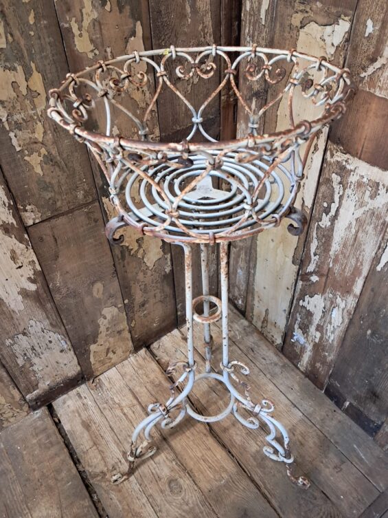 wirework metal plant stand garden decorative