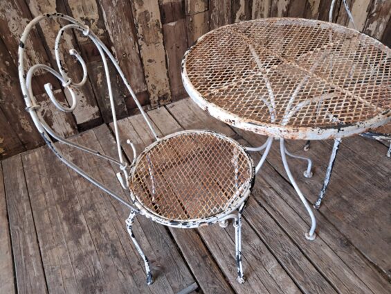 round metal table and chairs steel mesh garden furniture
