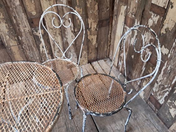 round metal table and chairs steel mesh garden furniture