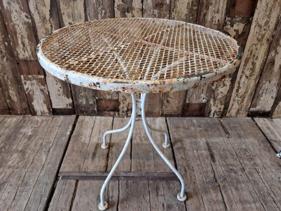 round metal table and chairs steel mesh garden furniture