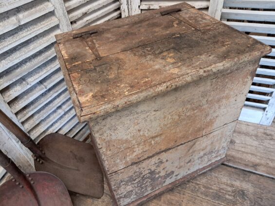 pitch pine box furniture storage