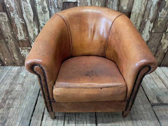 vintage leather club chair seating armchairs