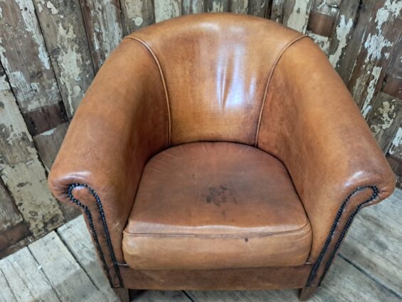 vintage leather club chair seating armchairs