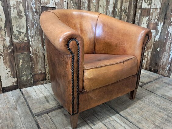 vintage leather club chair seating armchairs