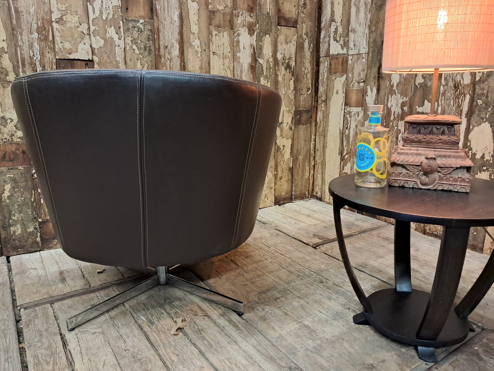 leather chrome tub swivel chair seating armchairs