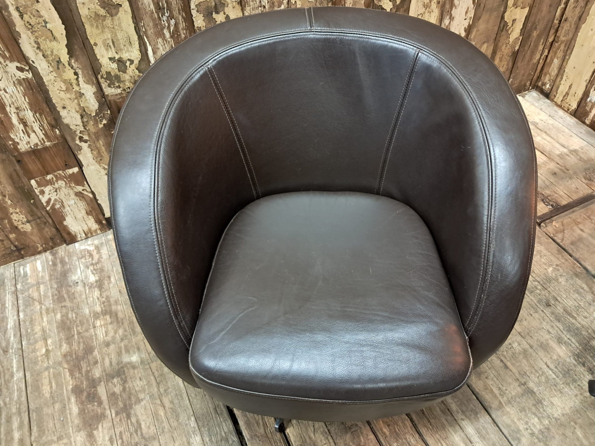 leather chrome tub swivel chair seating armchairs
