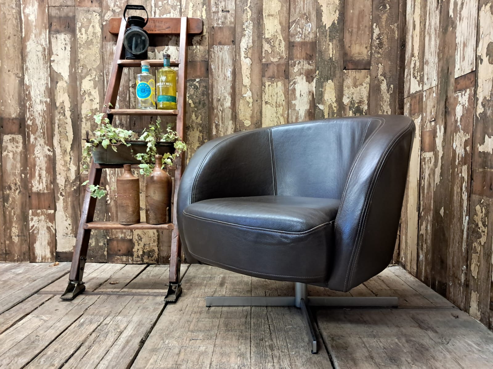 leather chrome tub swivel chair seating armchairs