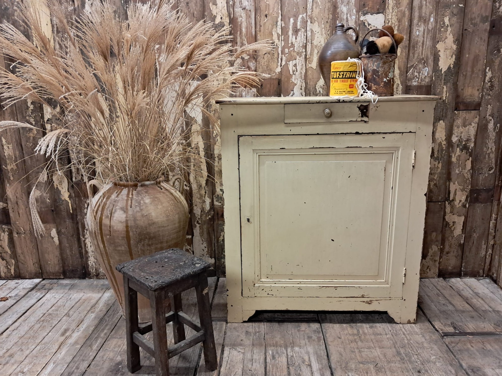 Rustic Kitchen Cupboard - Image 14