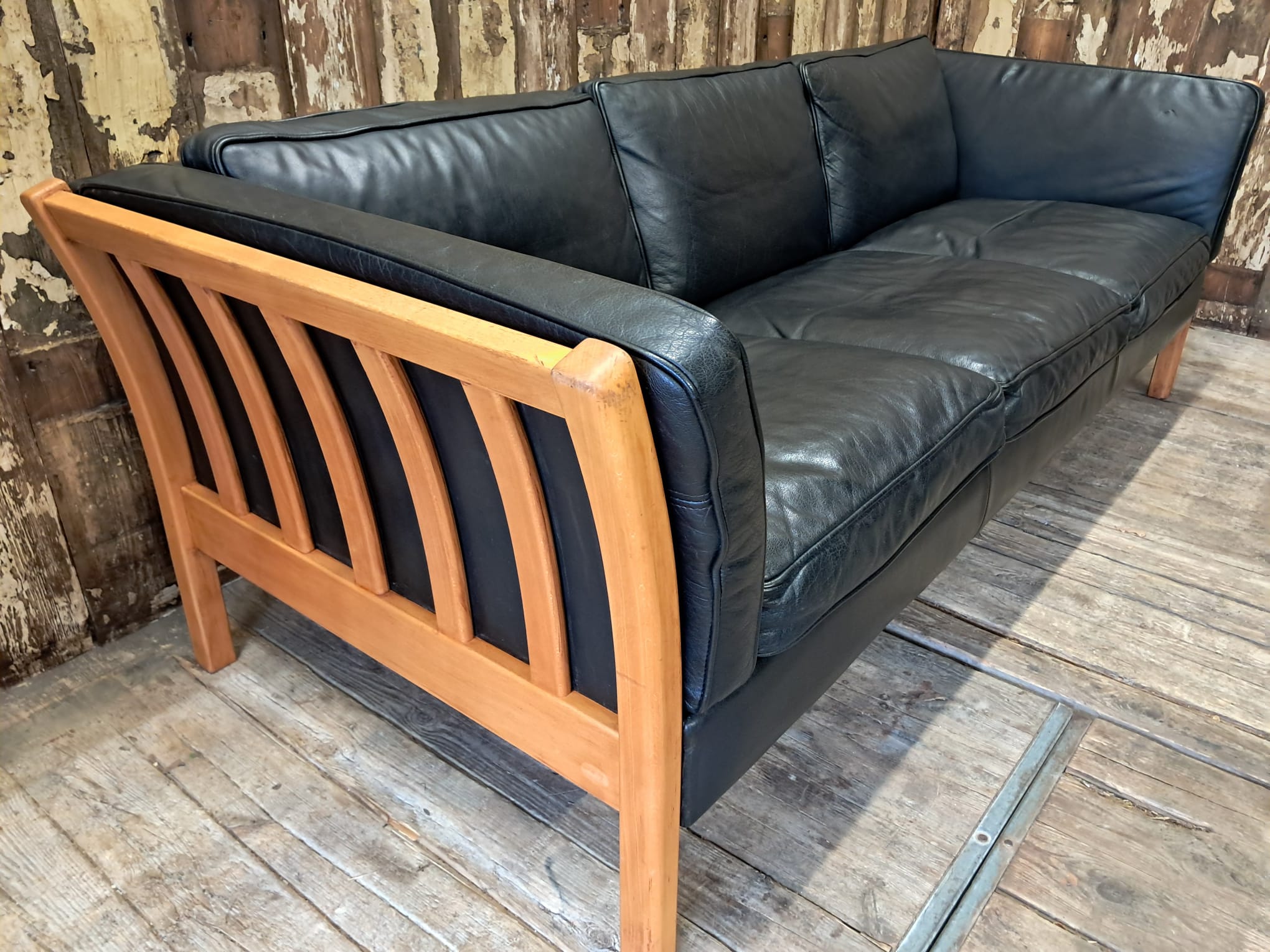 leather beech three seat danish stouby seating sofas