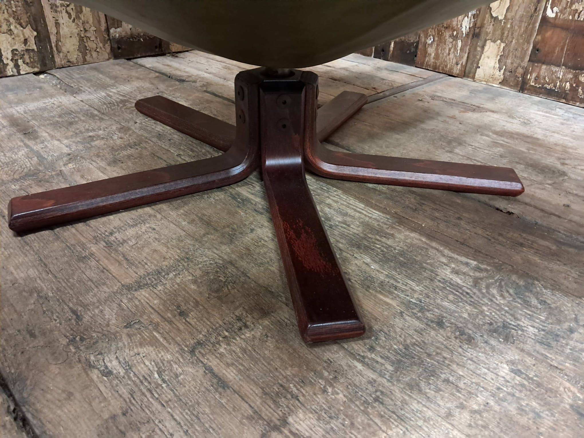 leather wood midcentury swivel chairs seating armchairs