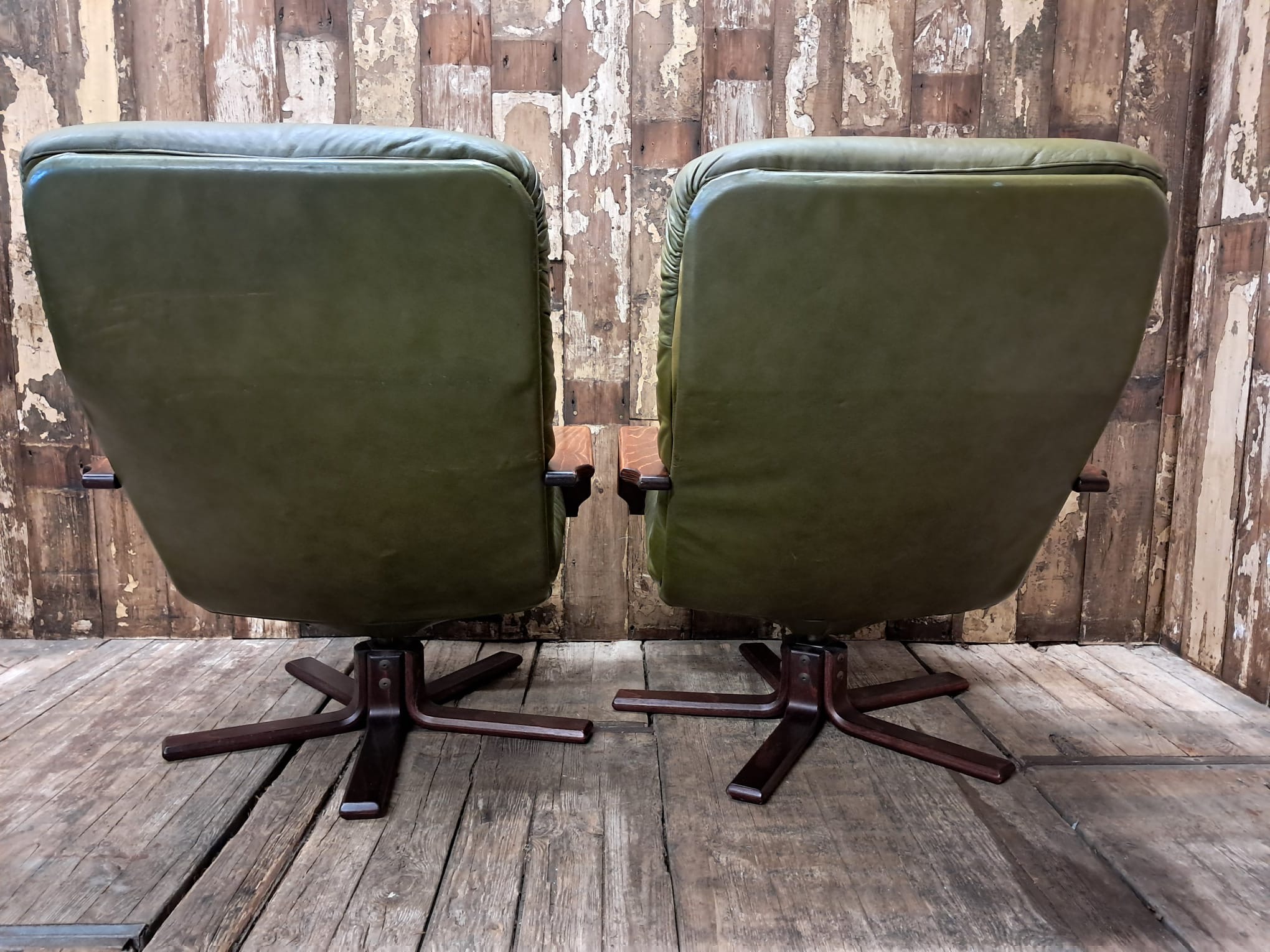 leather wood midcentury swivel chairs seating armchairs