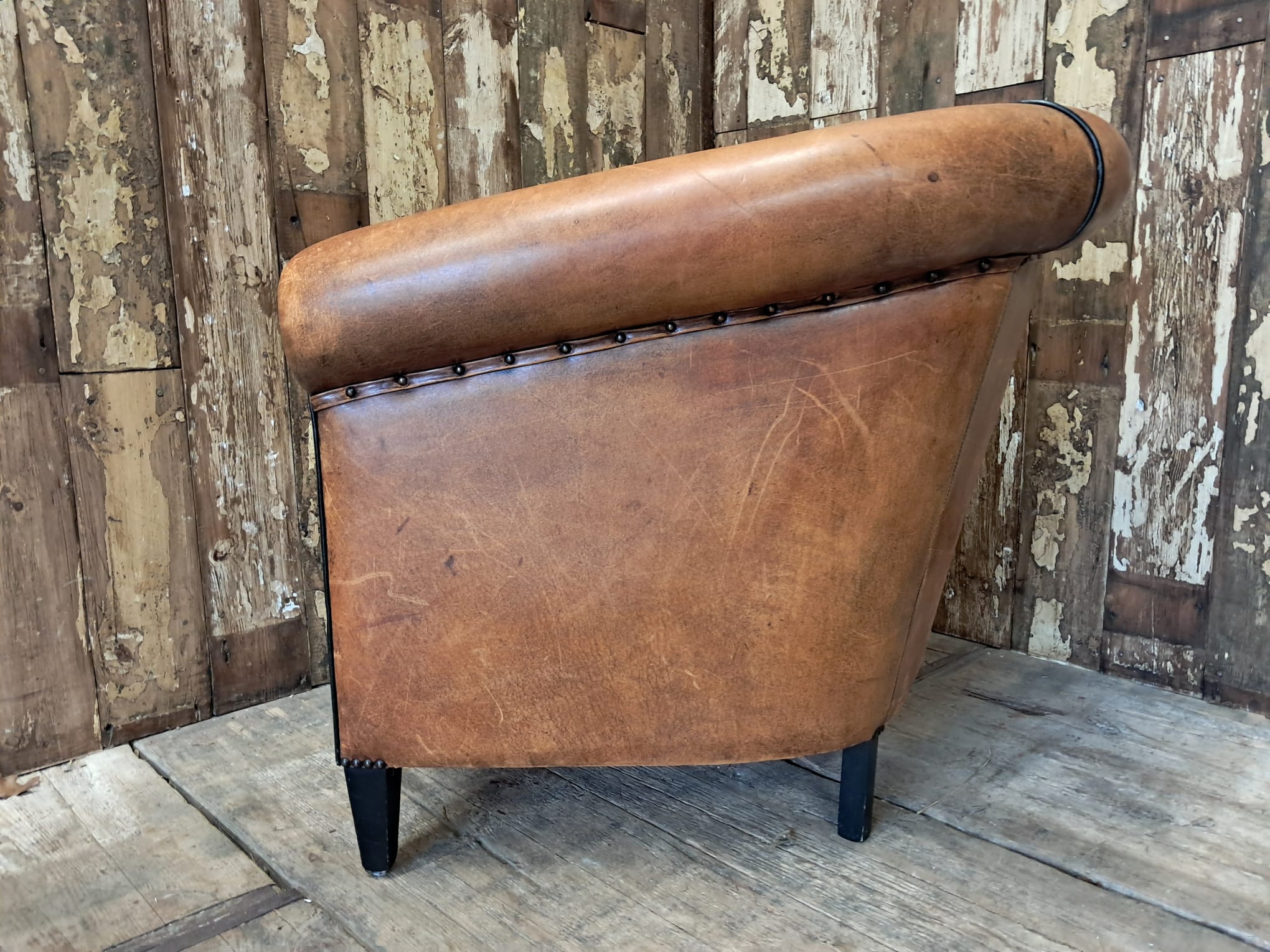 vintage leather club chair seating armchairs