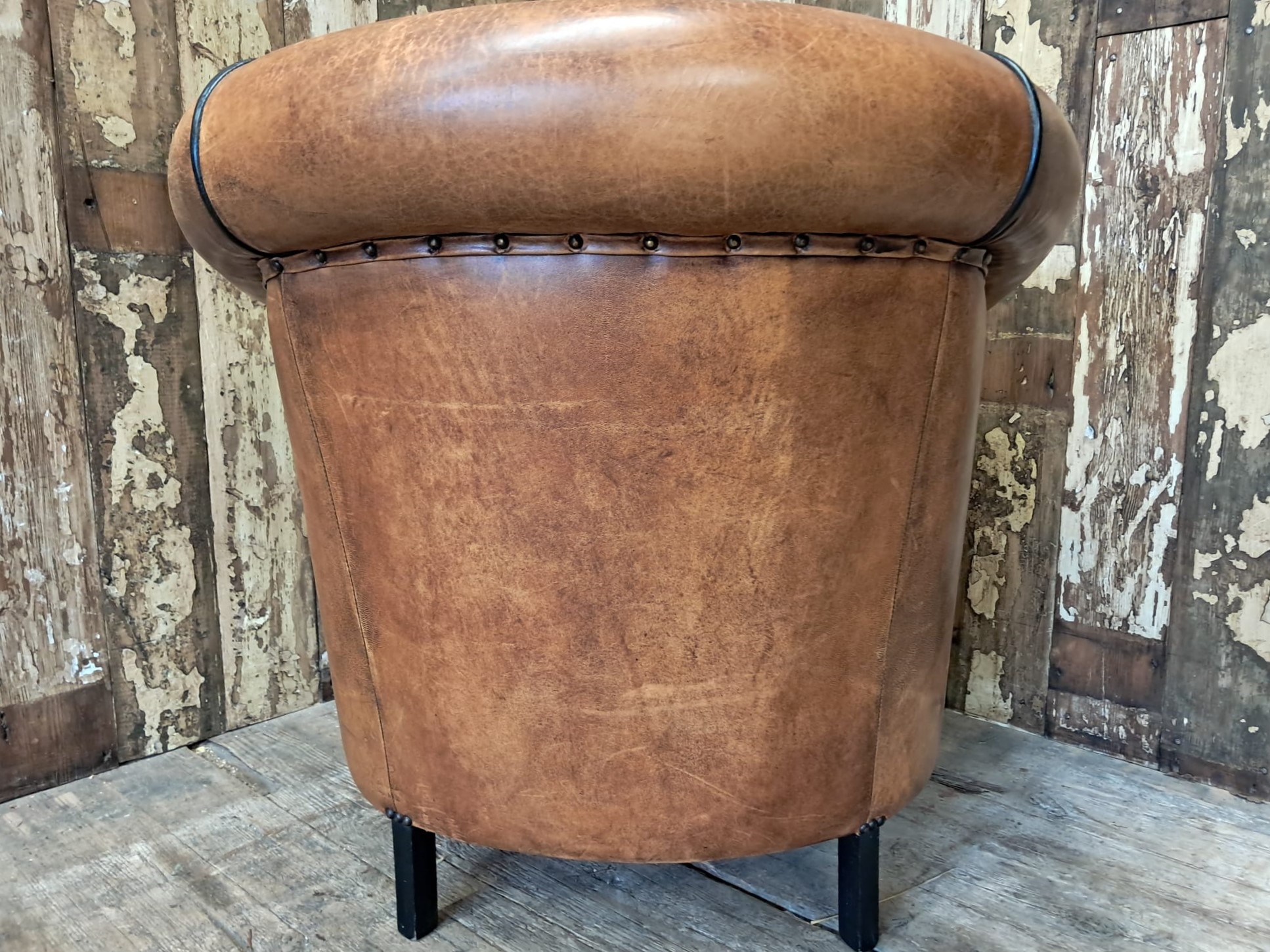 vintage leather club chair seating armchairs