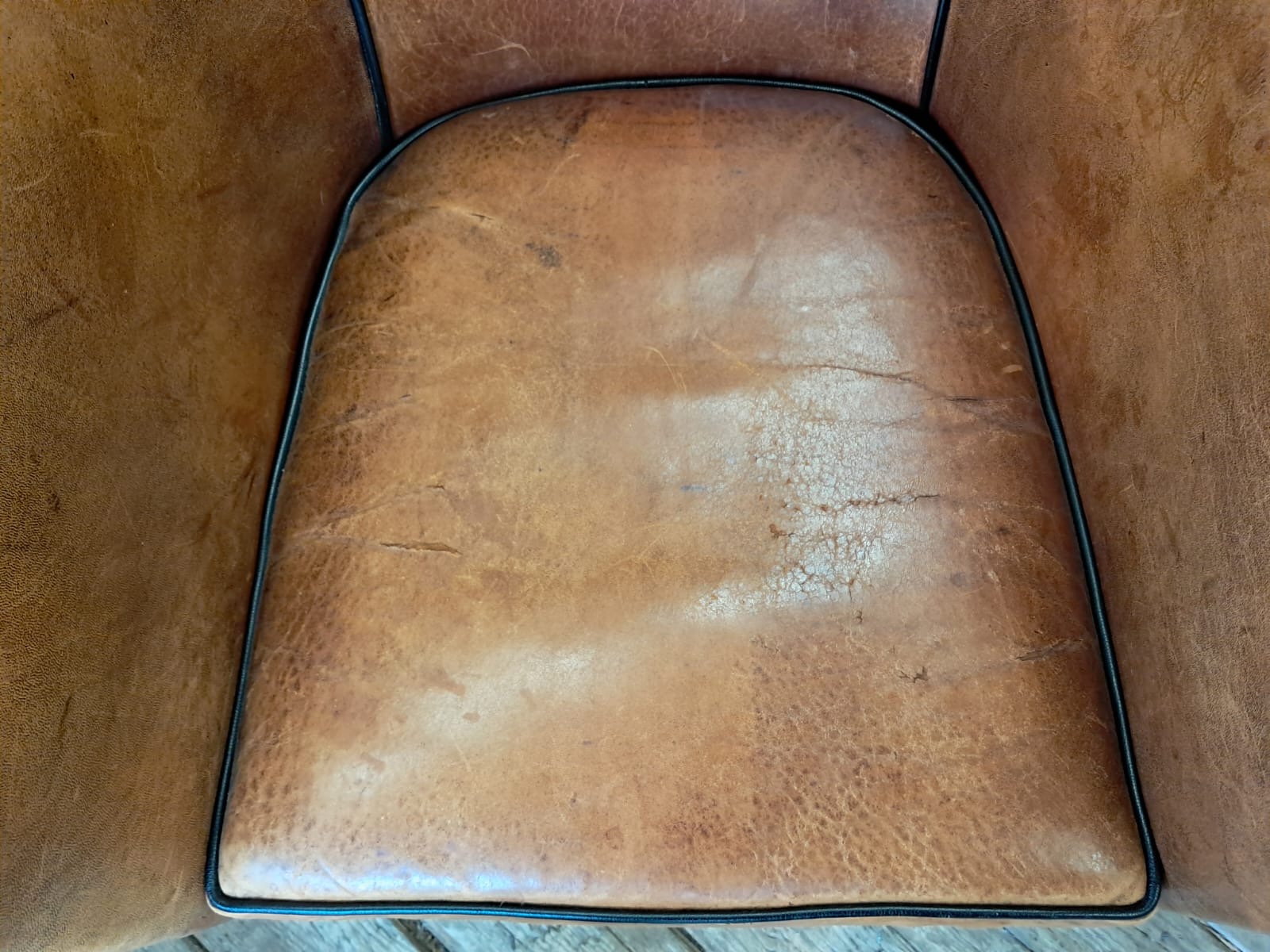 vintage leather club chair seating armchairs