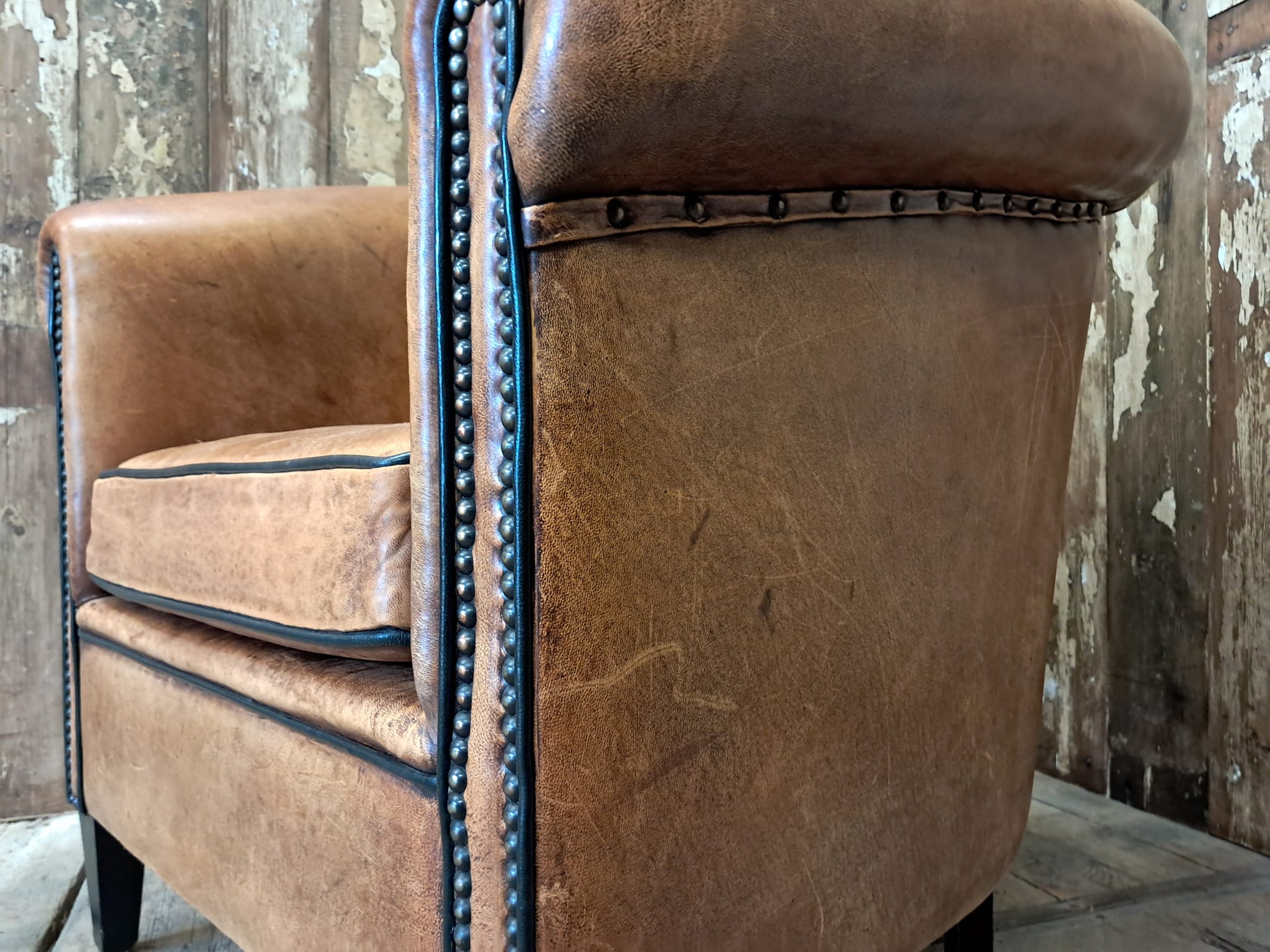 vintage leather club chair seating armchairs