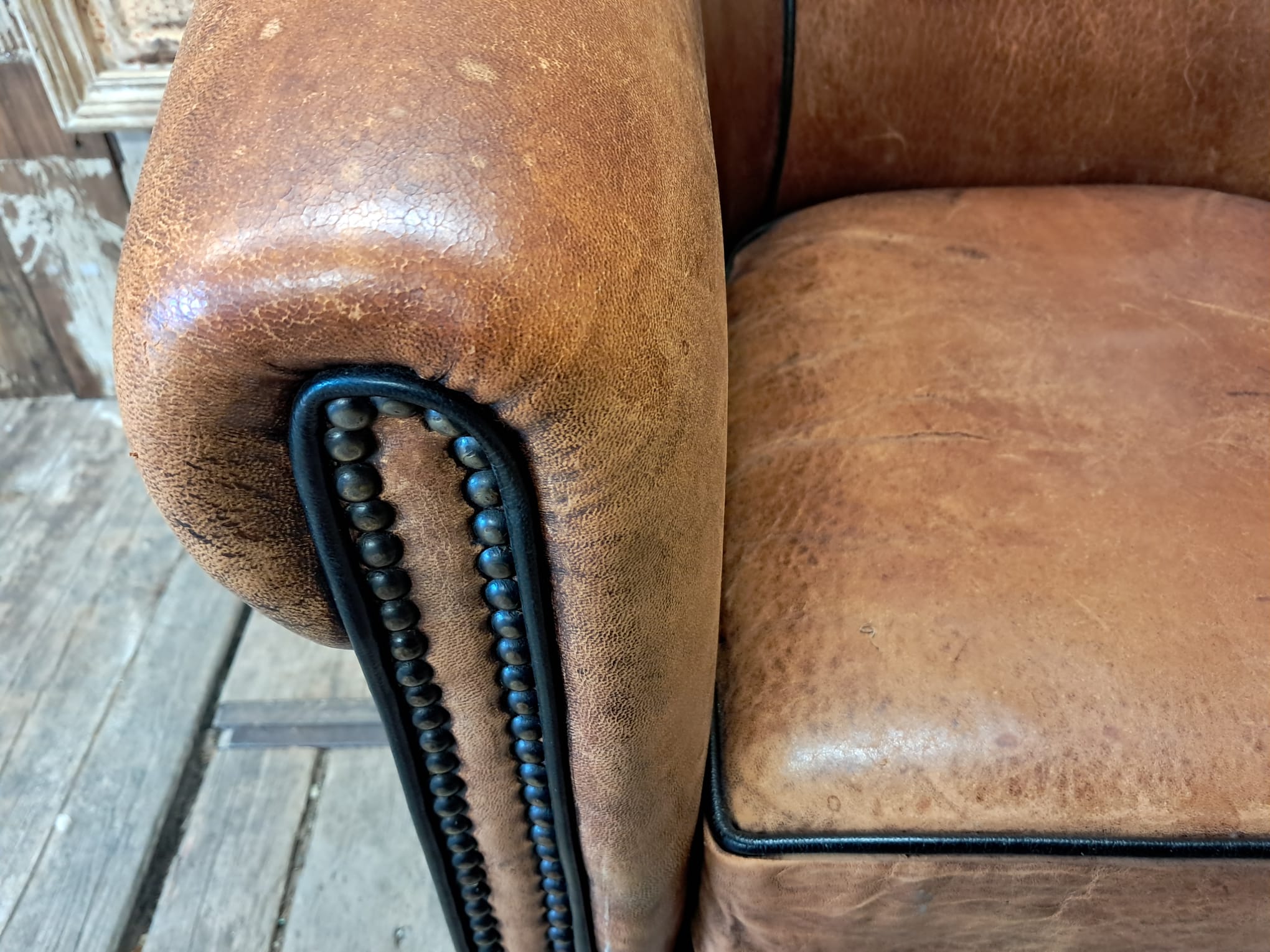 vintage leather club chair seating armchairs