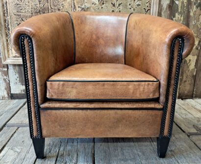 vintage leather club chair seating armchairs