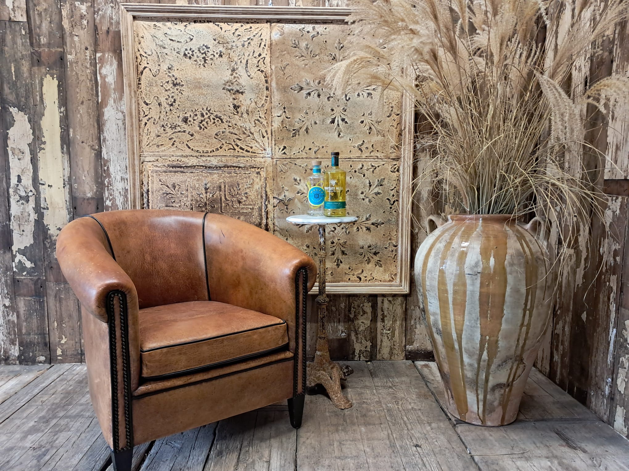 vintage leather club chair seating armchairs