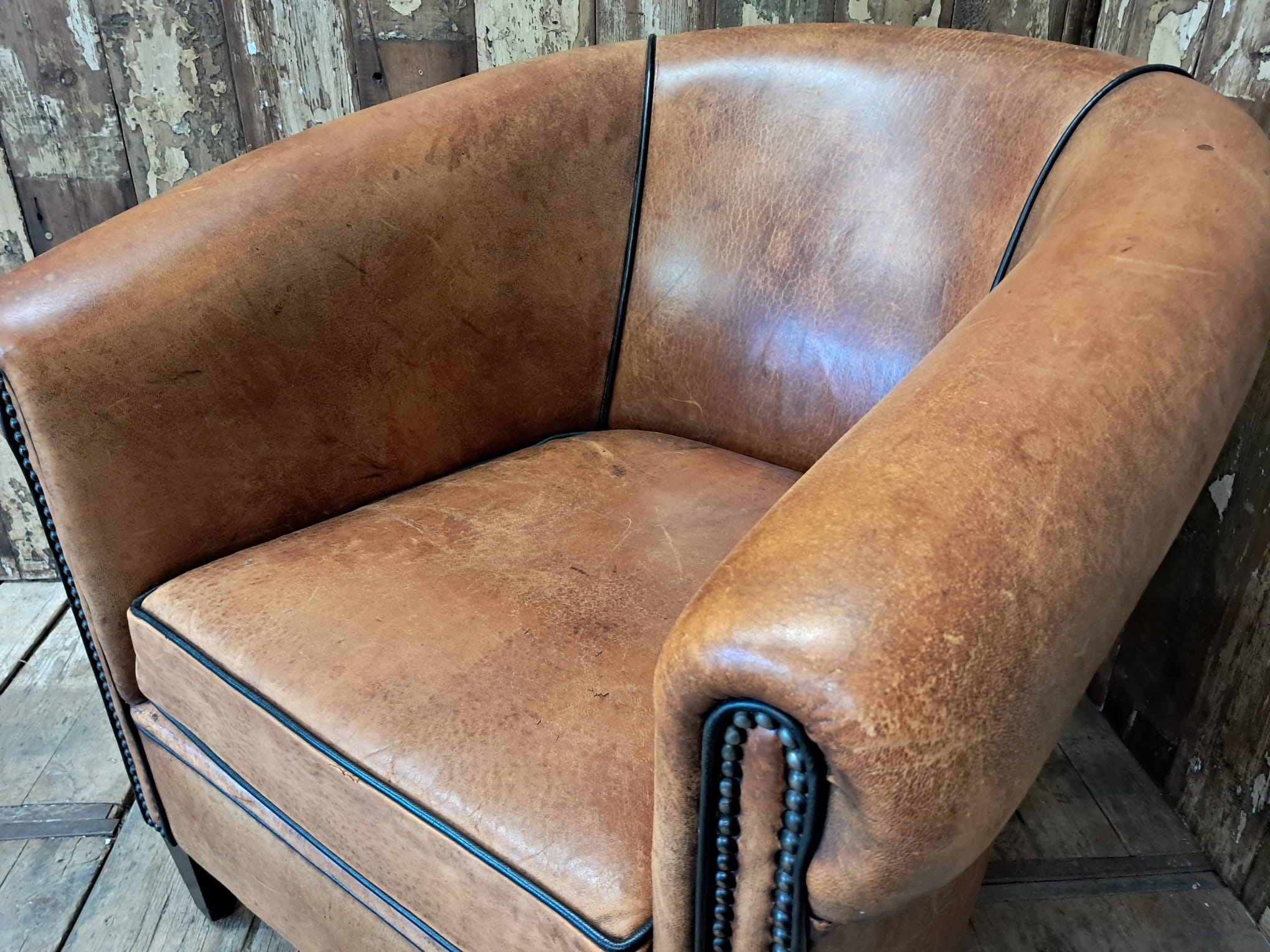 vintage leather club chair seating armchairs