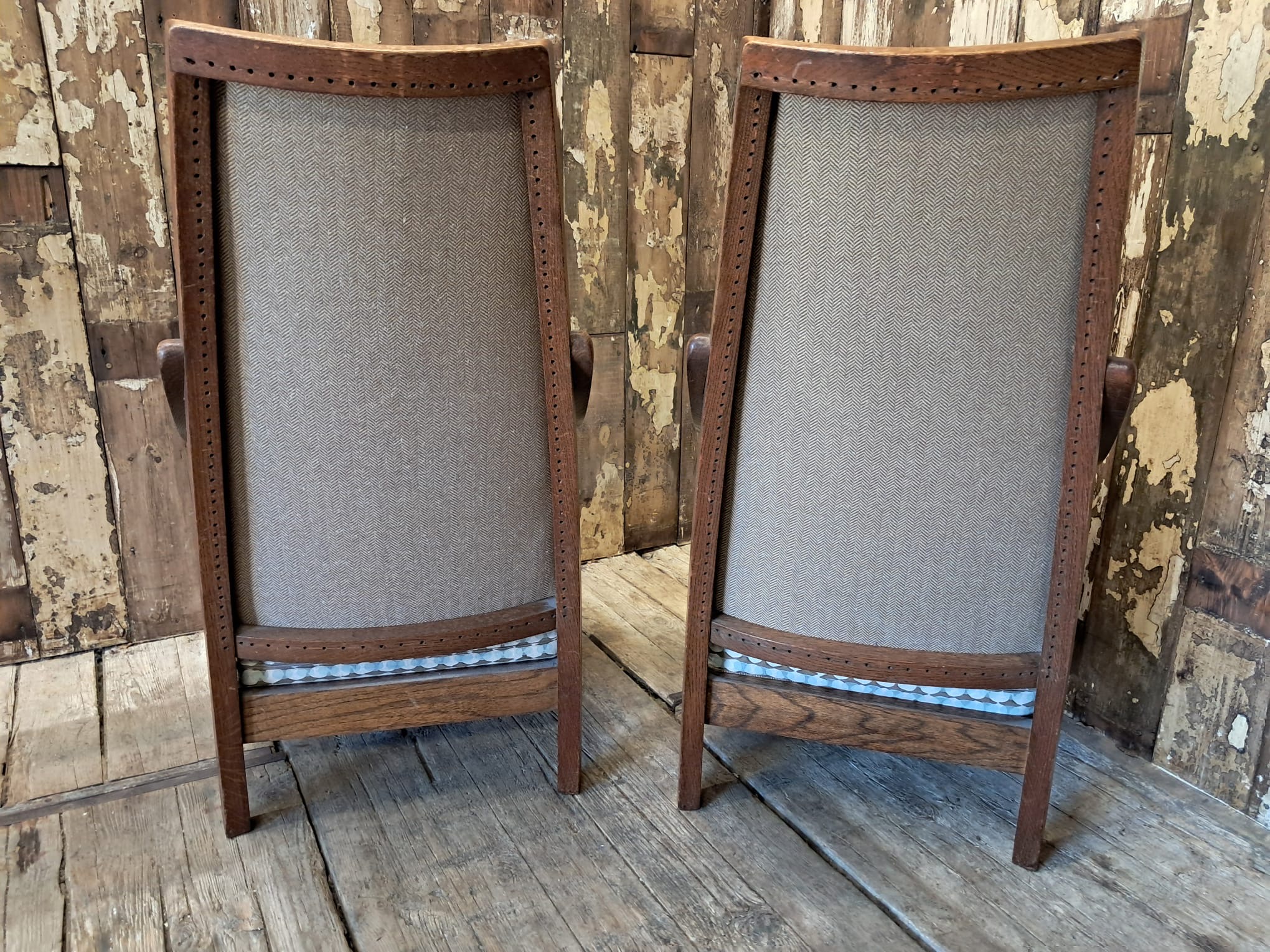 oak and upholstered armchairs seating