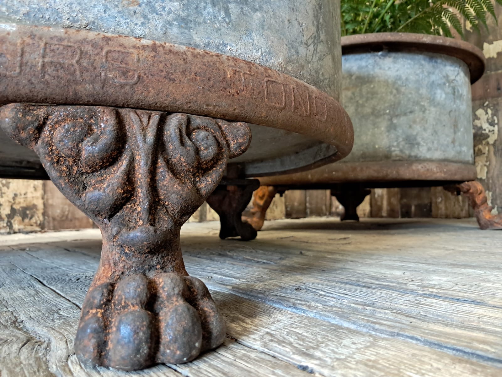 steel cast iron planters garden decorative homewares