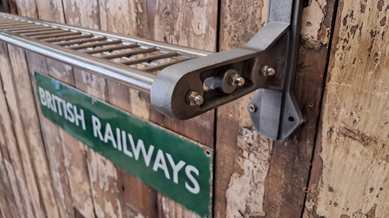 Railway Luggage Rack - Image 7